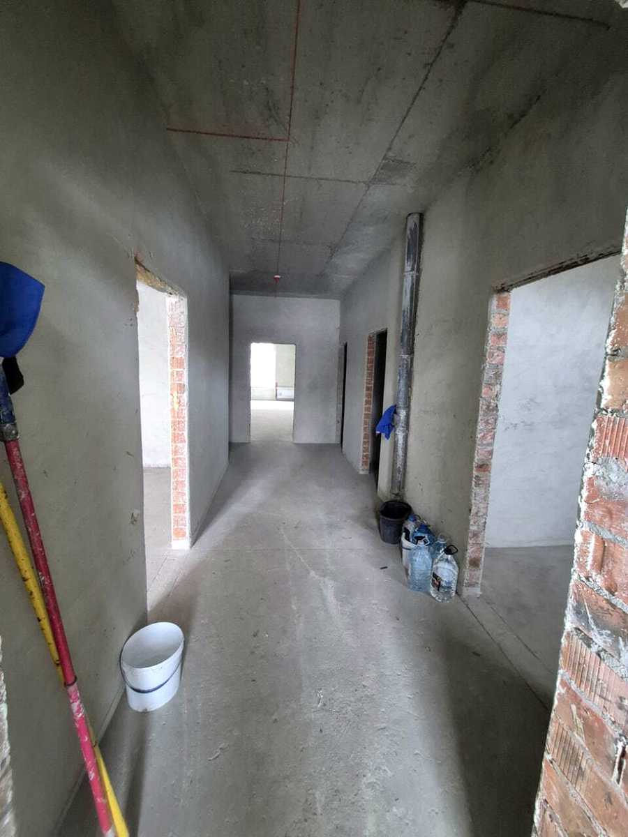 1874063638468935