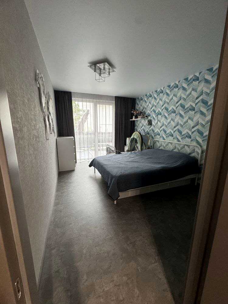 1874064333739652