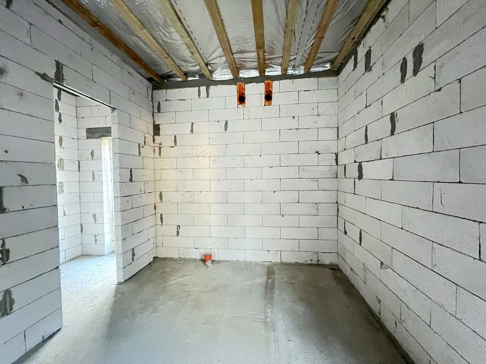 1874071460998653
