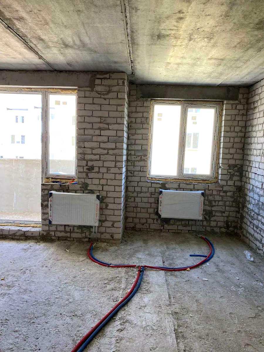 1874076997628405