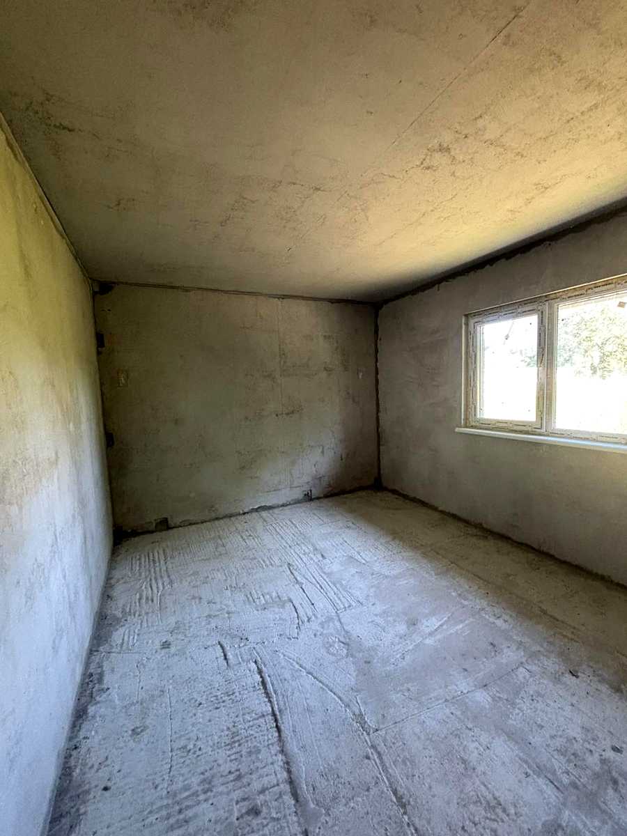 1874078600735842