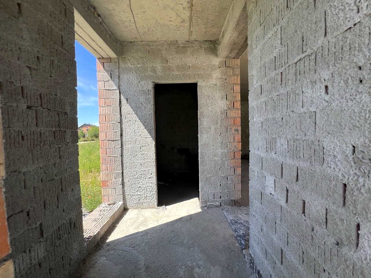 1874117478618618
