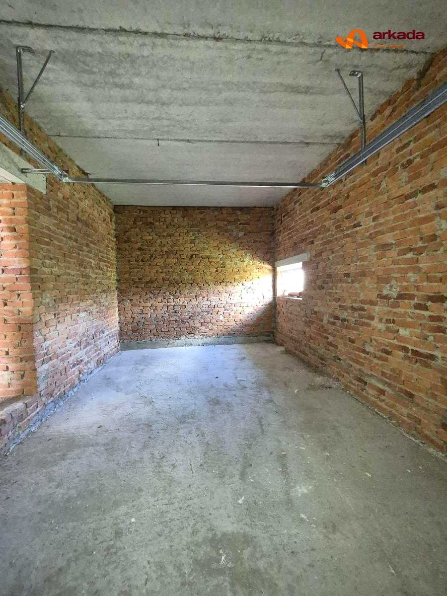 1874117684078951