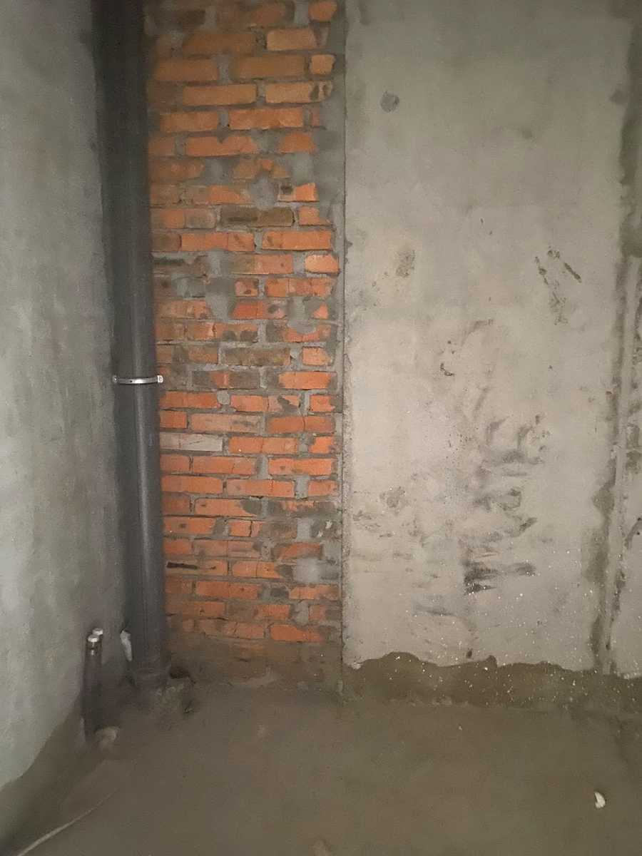 1874126967716328