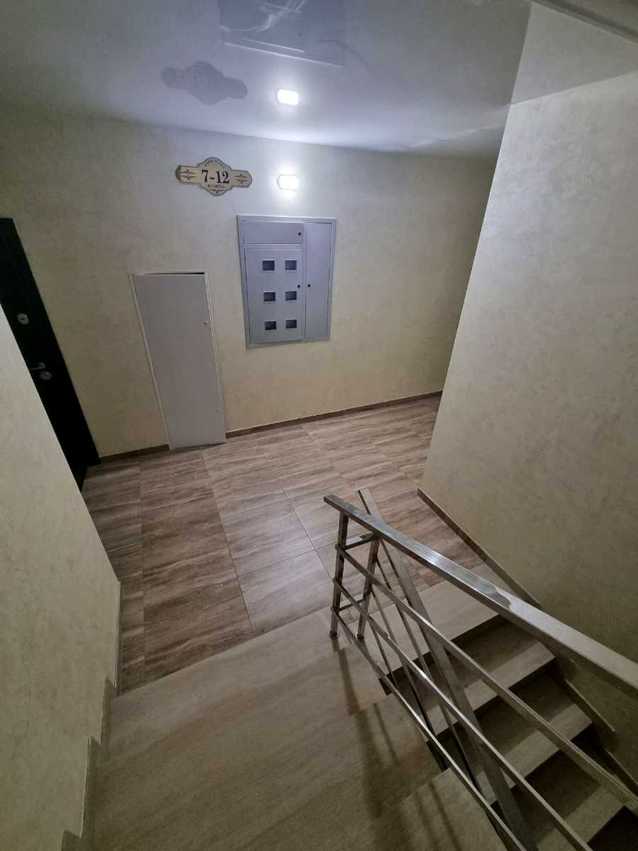 1874128330646544