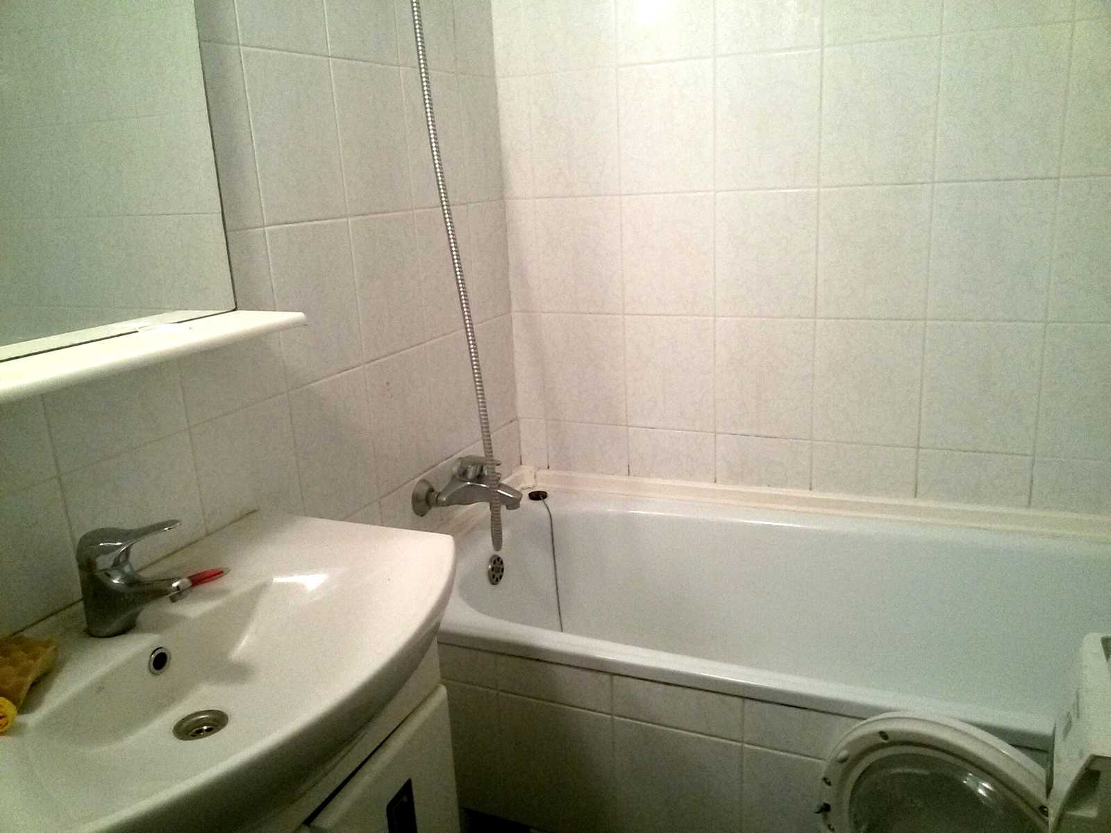 1874128382997370