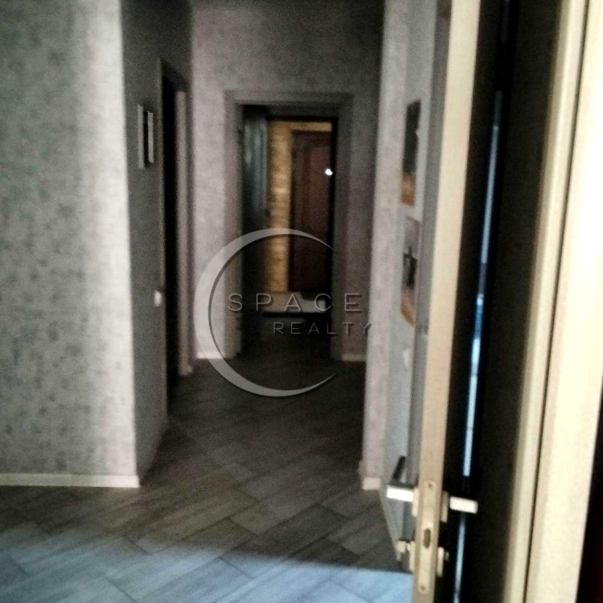1874134297041872