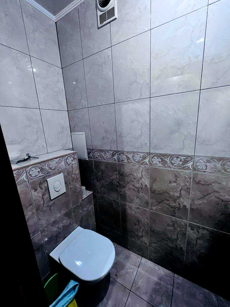 1874134837843316