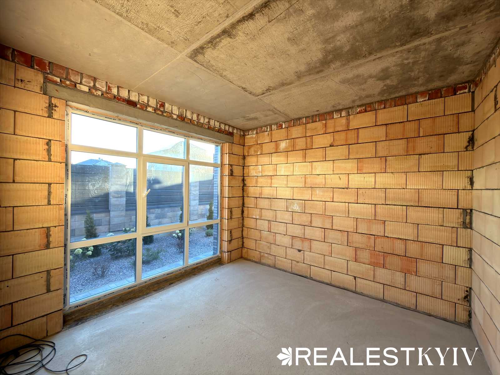 1874137990275044