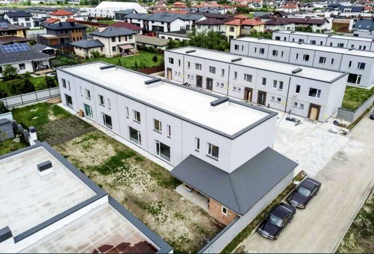 1874139439918558