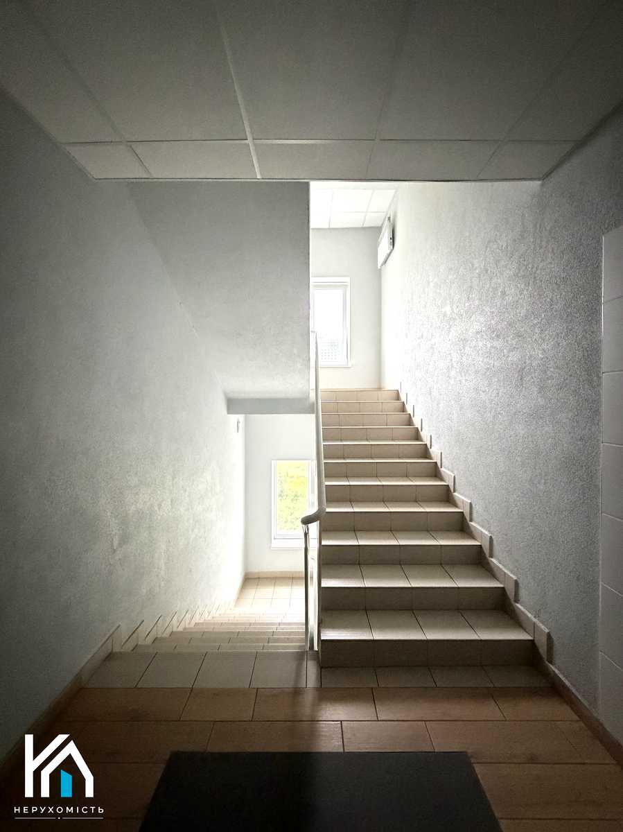 1874144618126016
