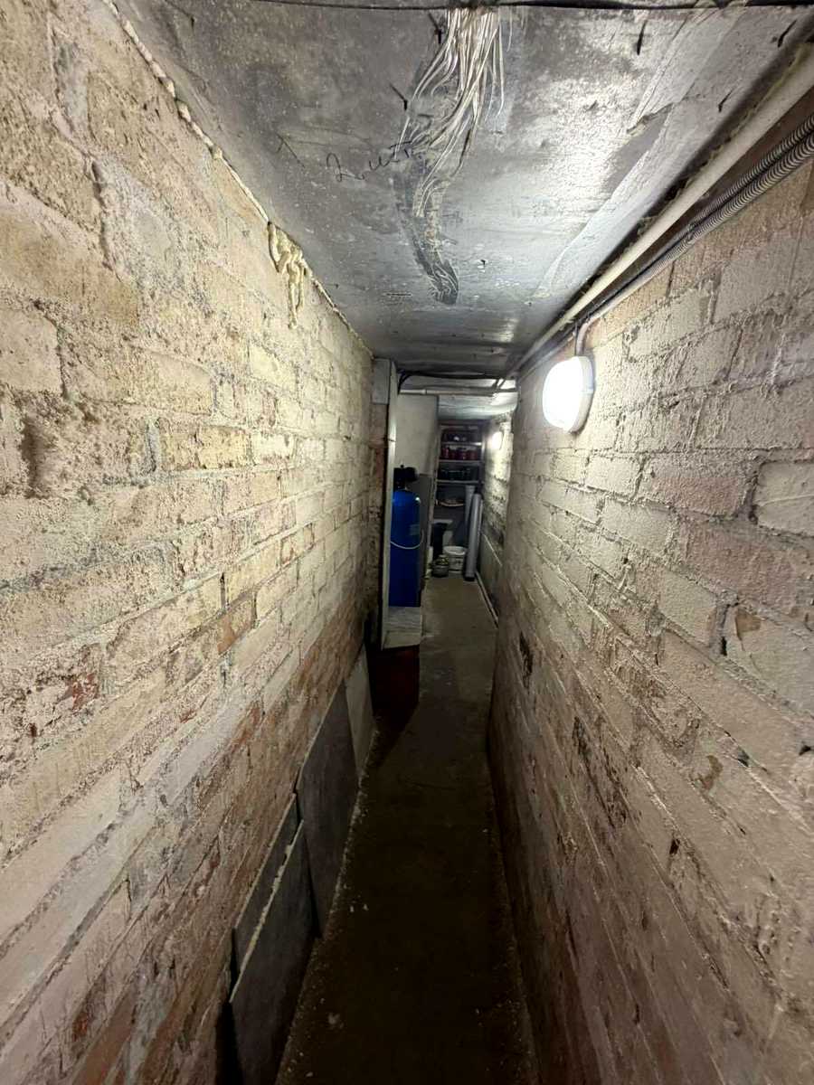 1874149880258697