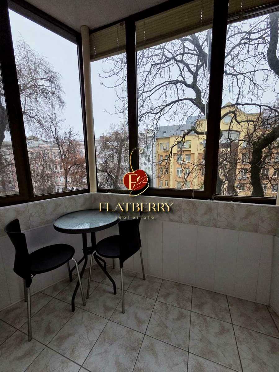 1874152813465716
