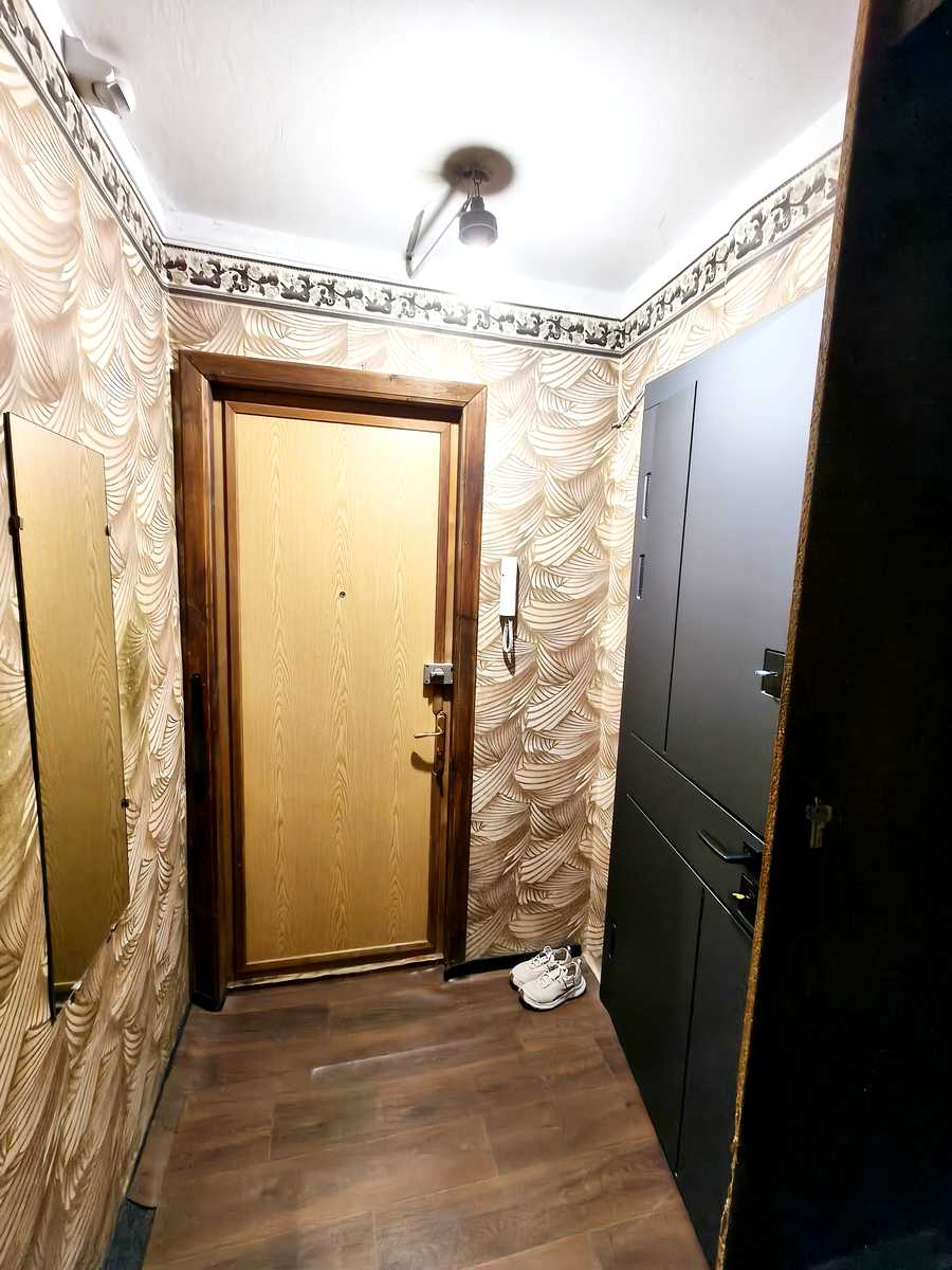 1874153175608693