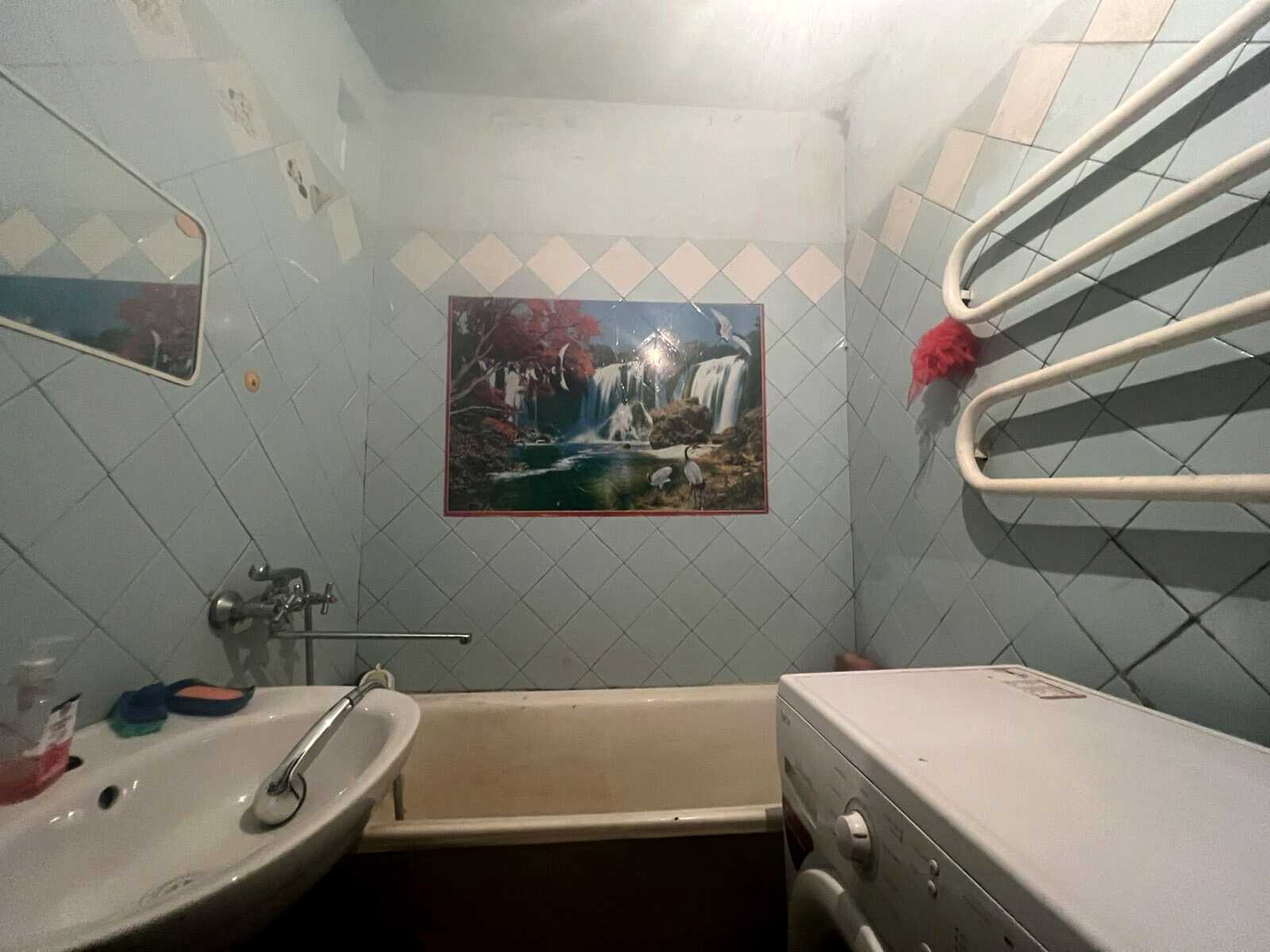 1874155865932760