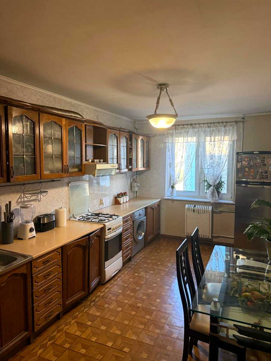 3-комнатная квартира по адресу ул. Радостная (площадь 90 м²) 3-комнатная квартира по адресу ул. Радостная (площадь 90 м²) - Atlanta.ua