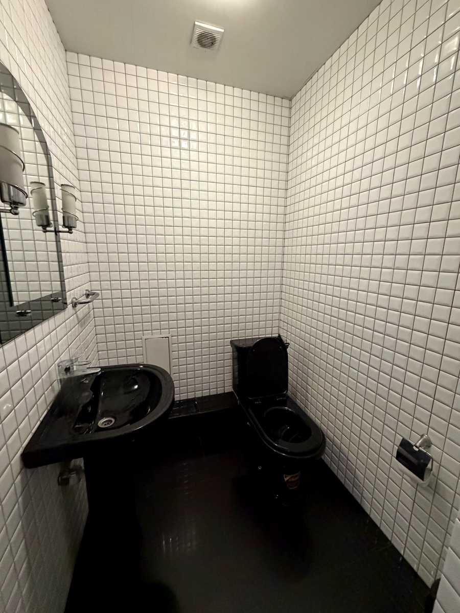 1874159788674571
