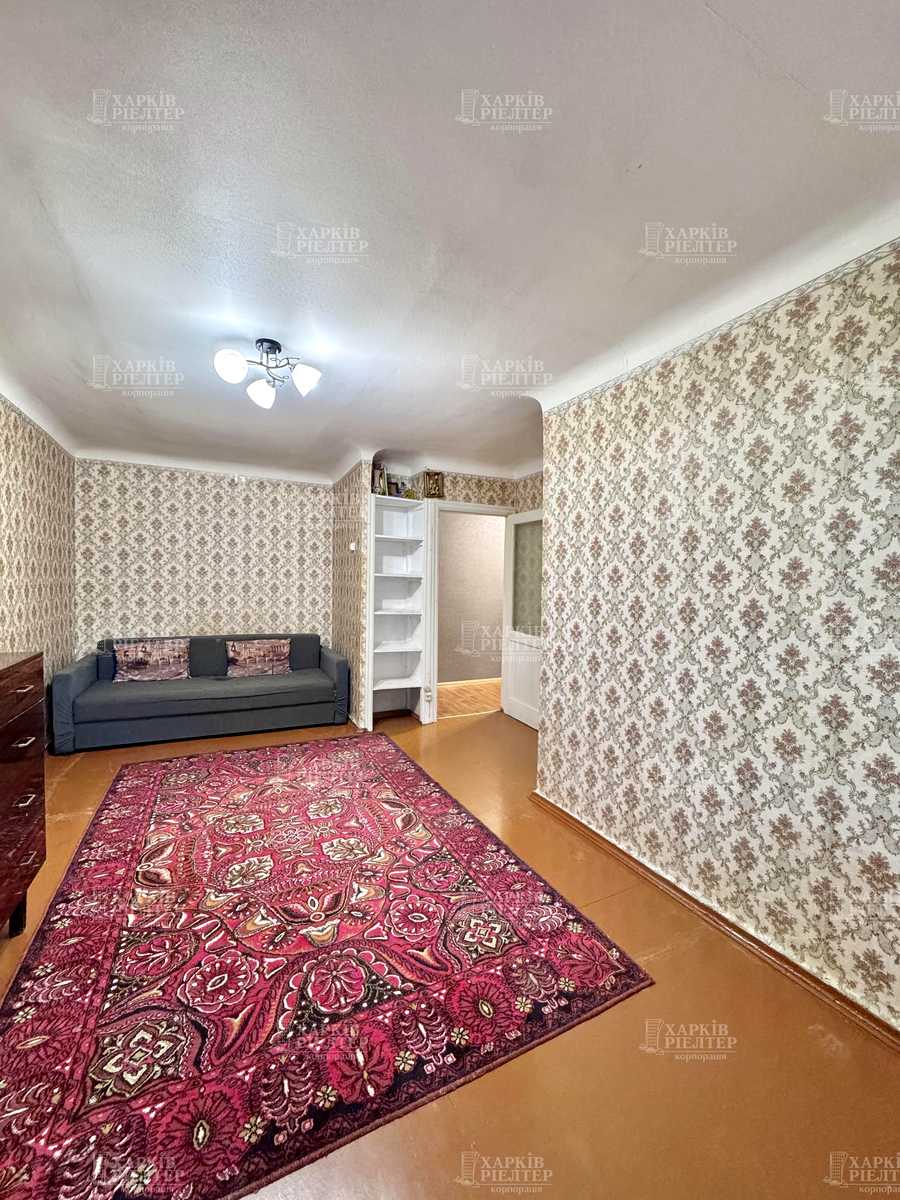 1874163617998593