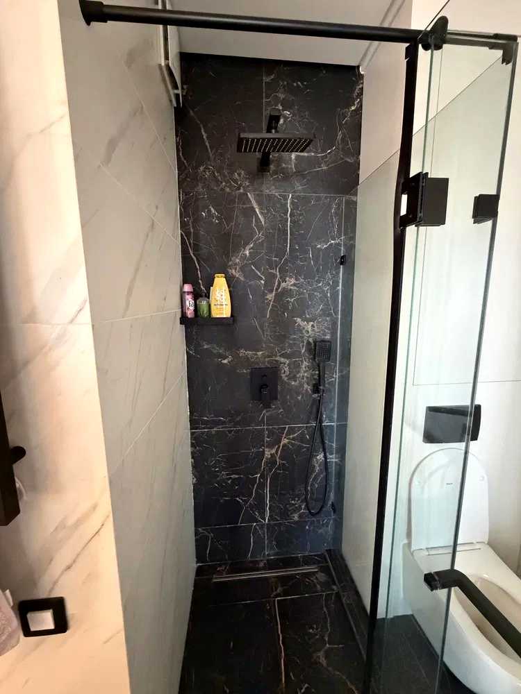 1874164365825298
