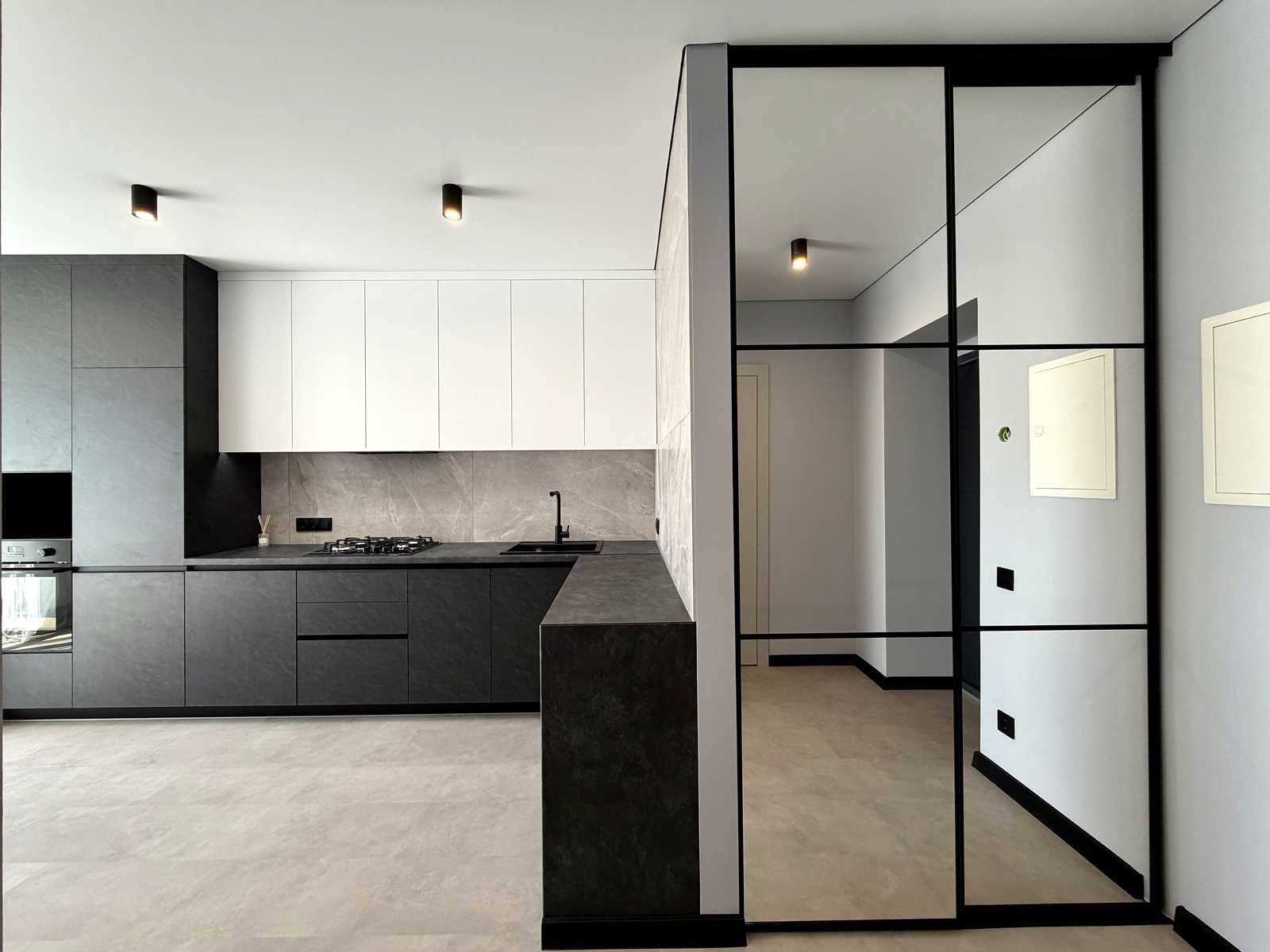 1874186335704405