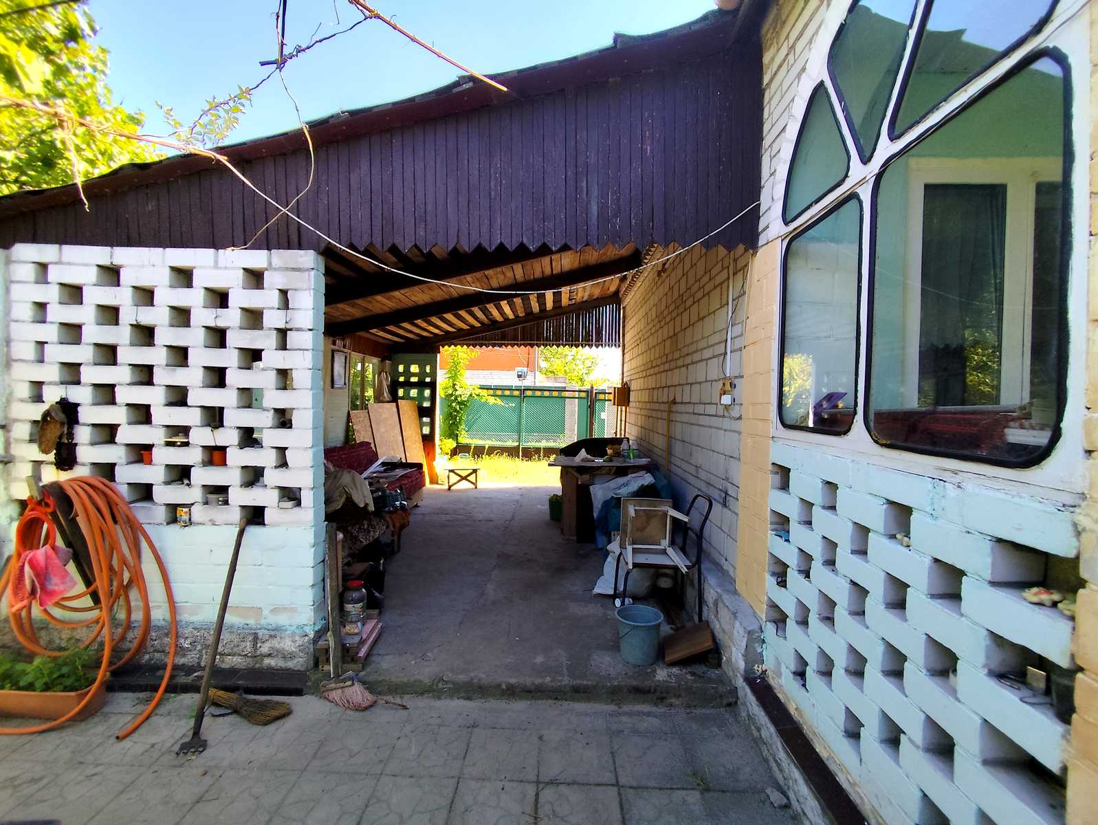 1874204418721881