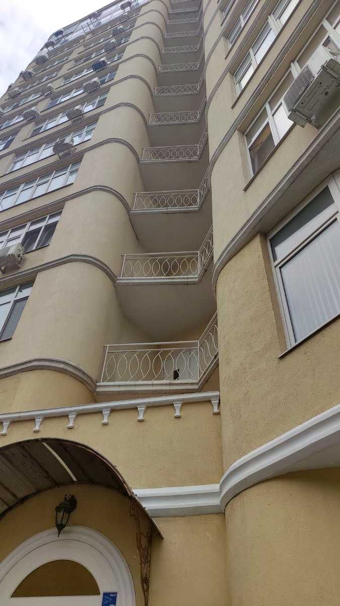 1874207727346537