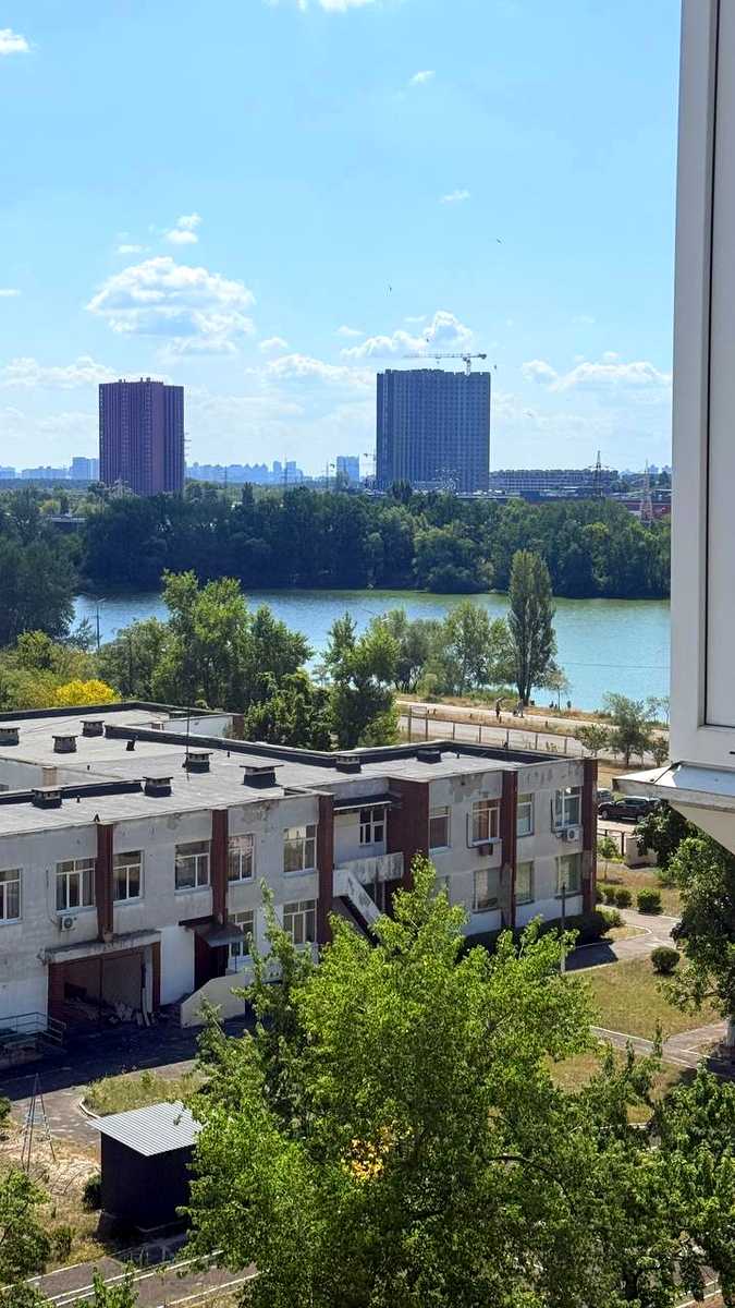 1874207955330951