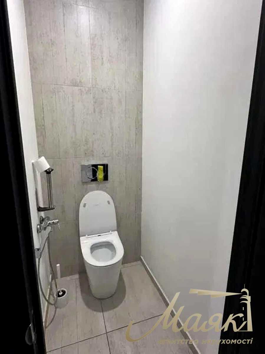 1874211373349864