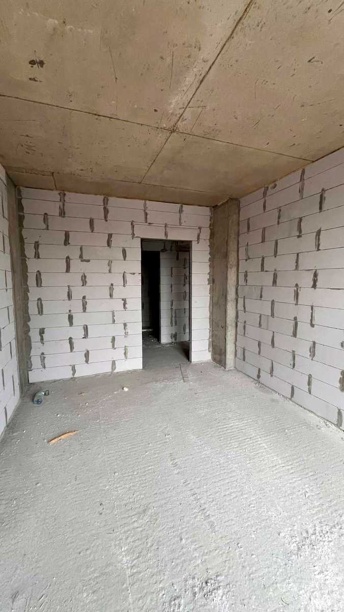1874218123706192