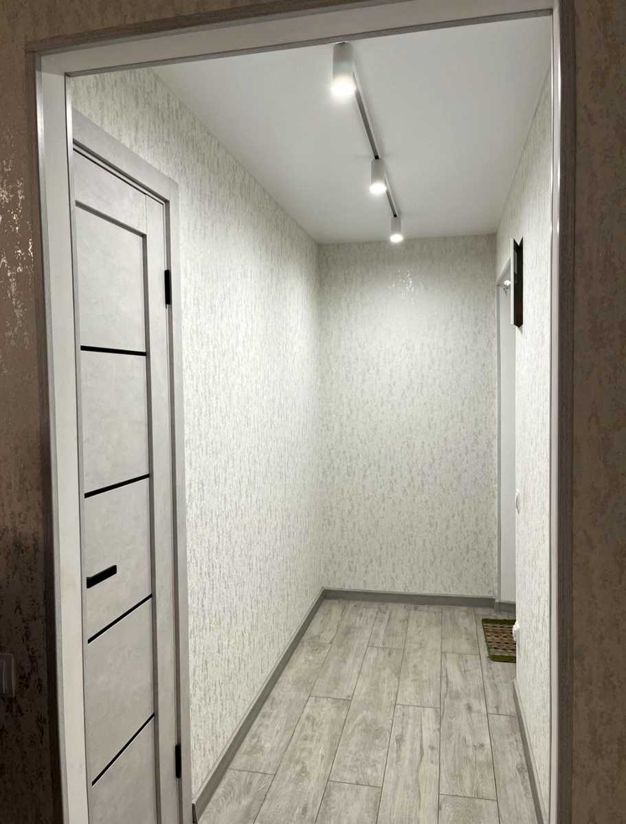 1874219878136552