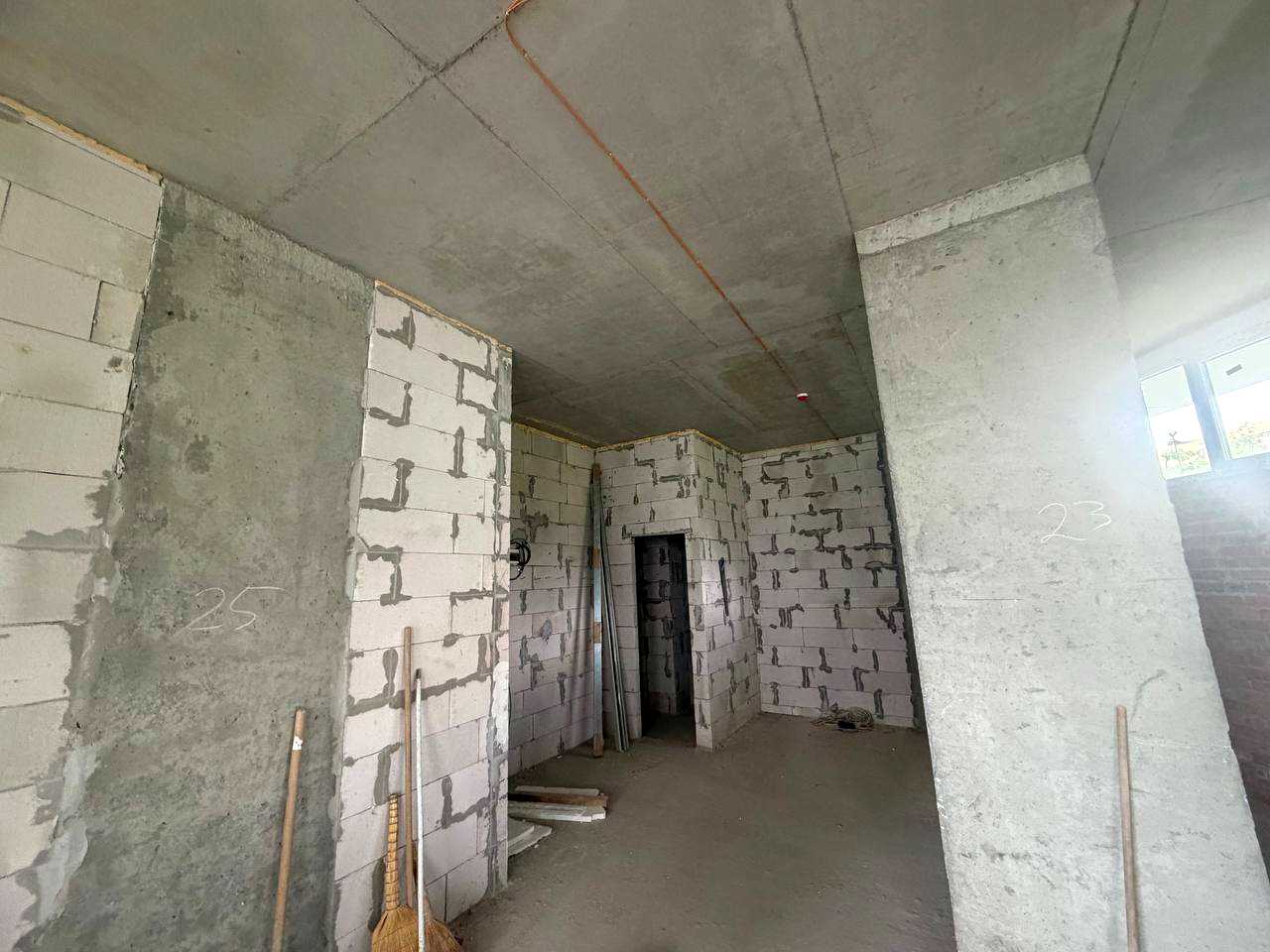 1874222242101891