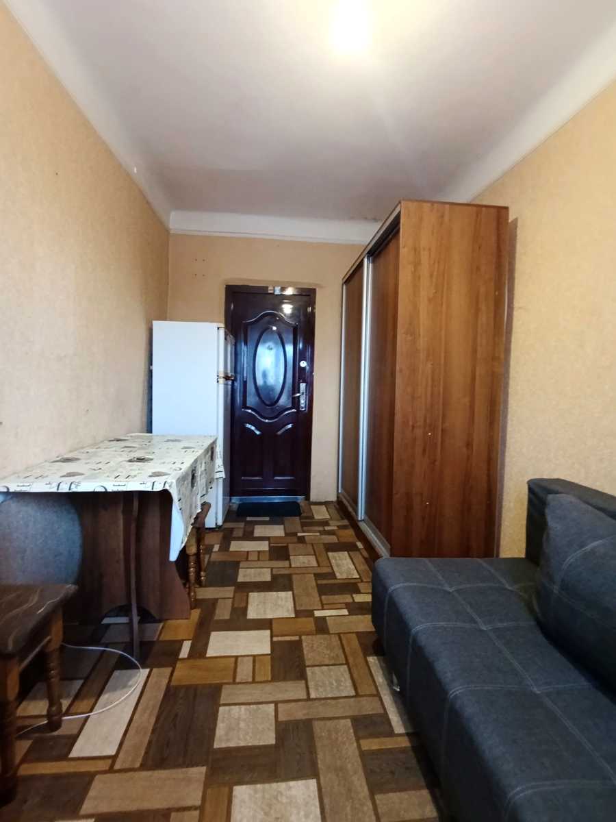 1874227858687769