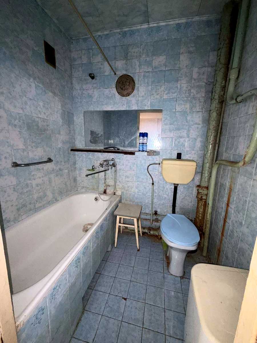 1874242556596488
