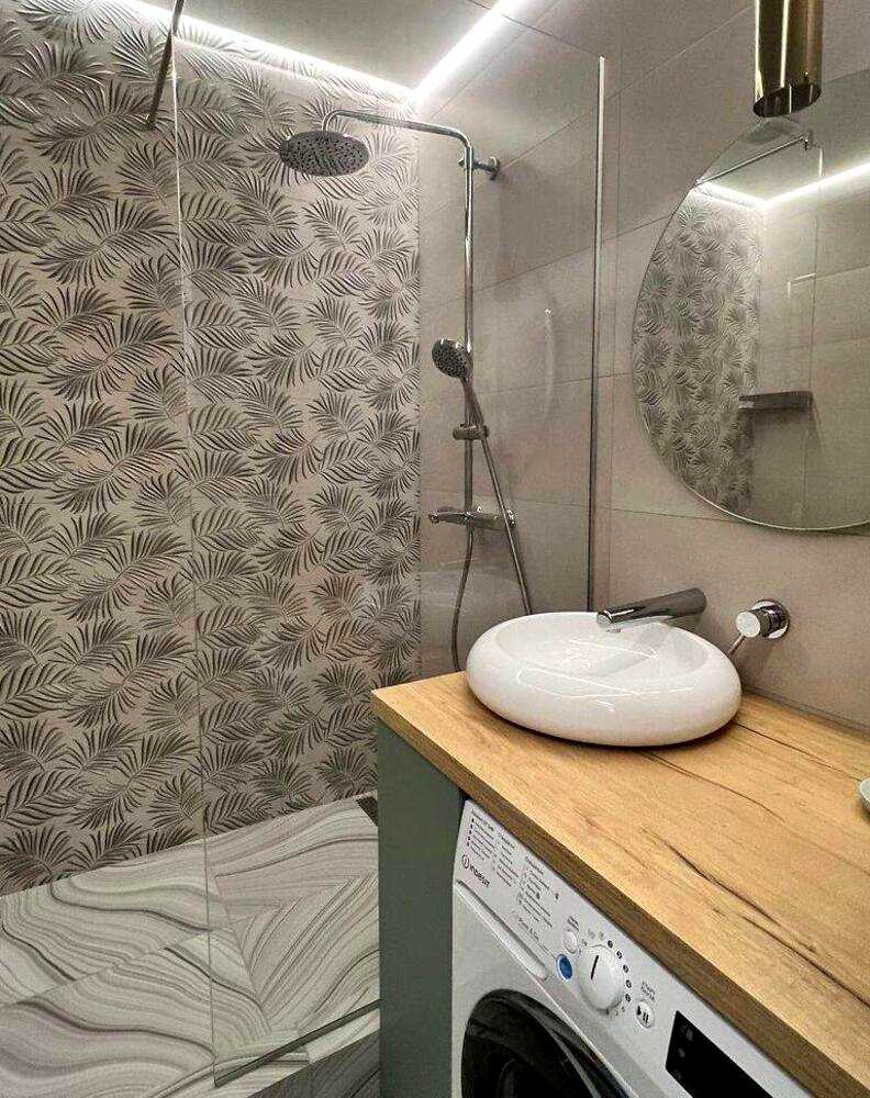 1874243233500897