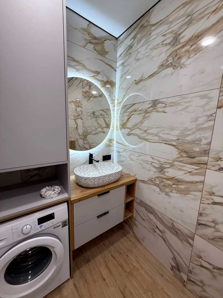1874295345905325