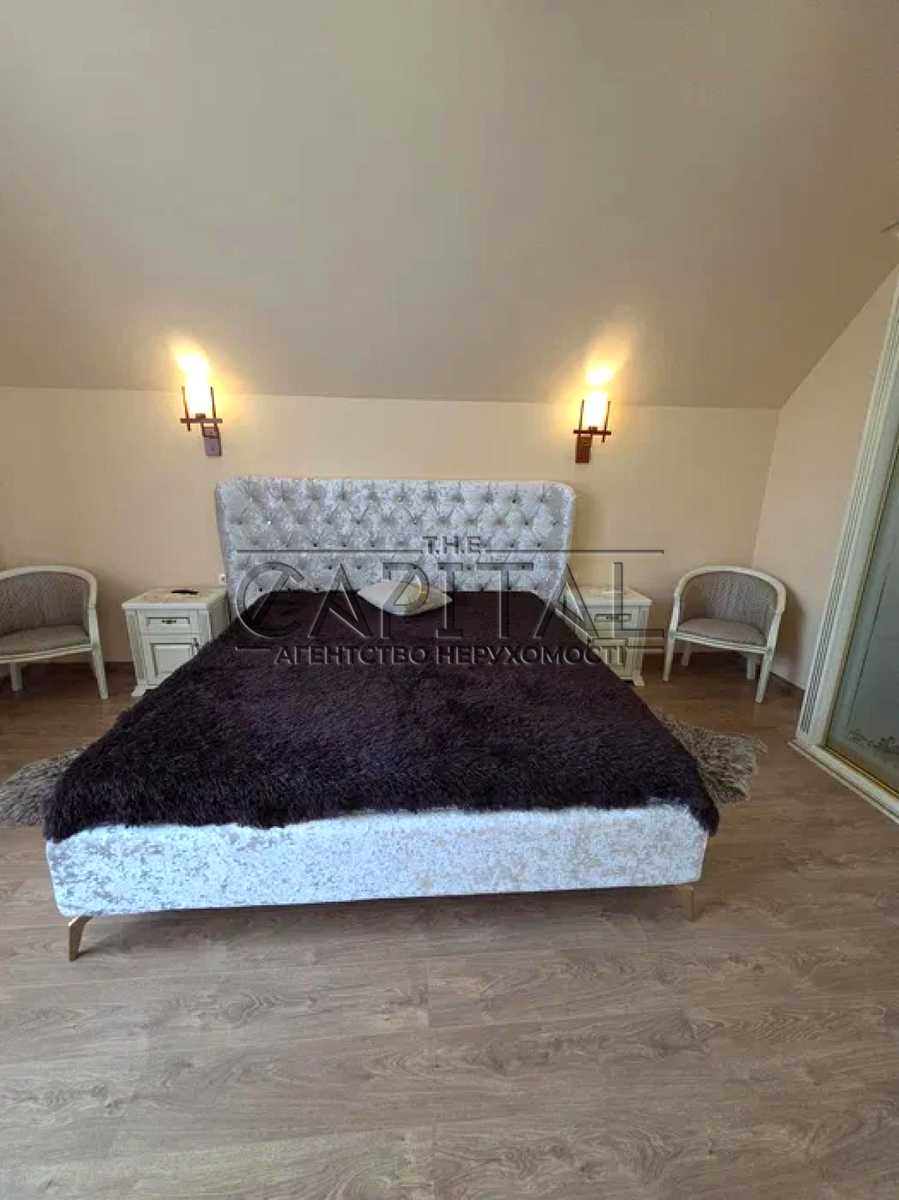 1874299749475944