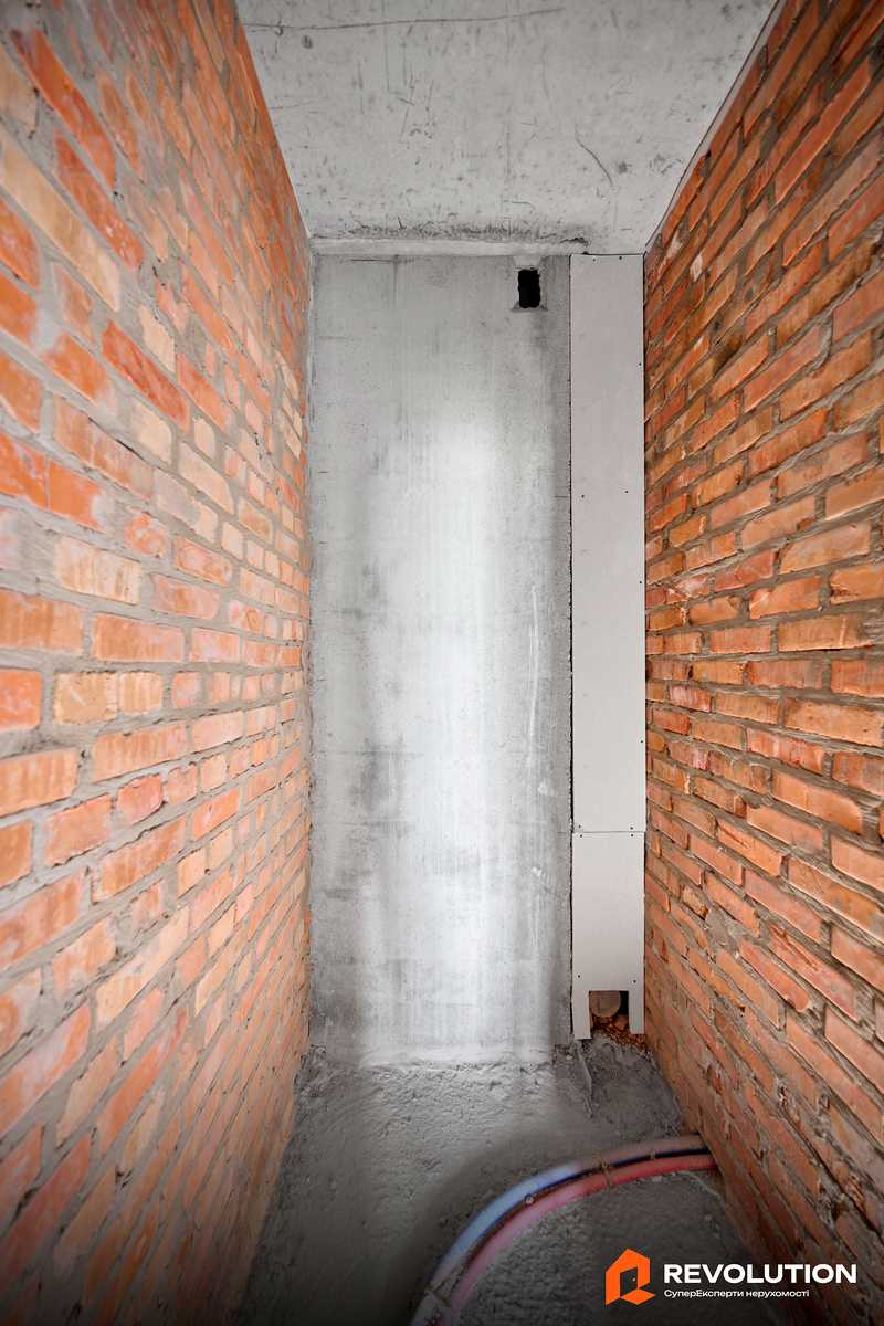 1874301315928052