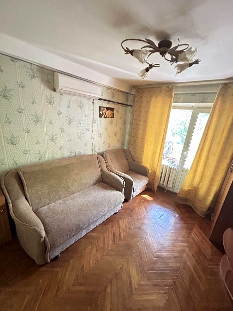 1874301683879617