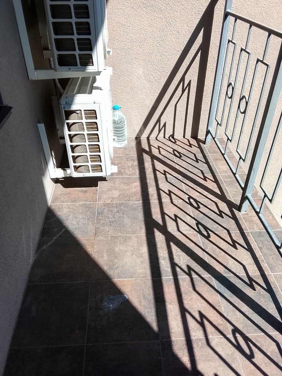 1874307848983298