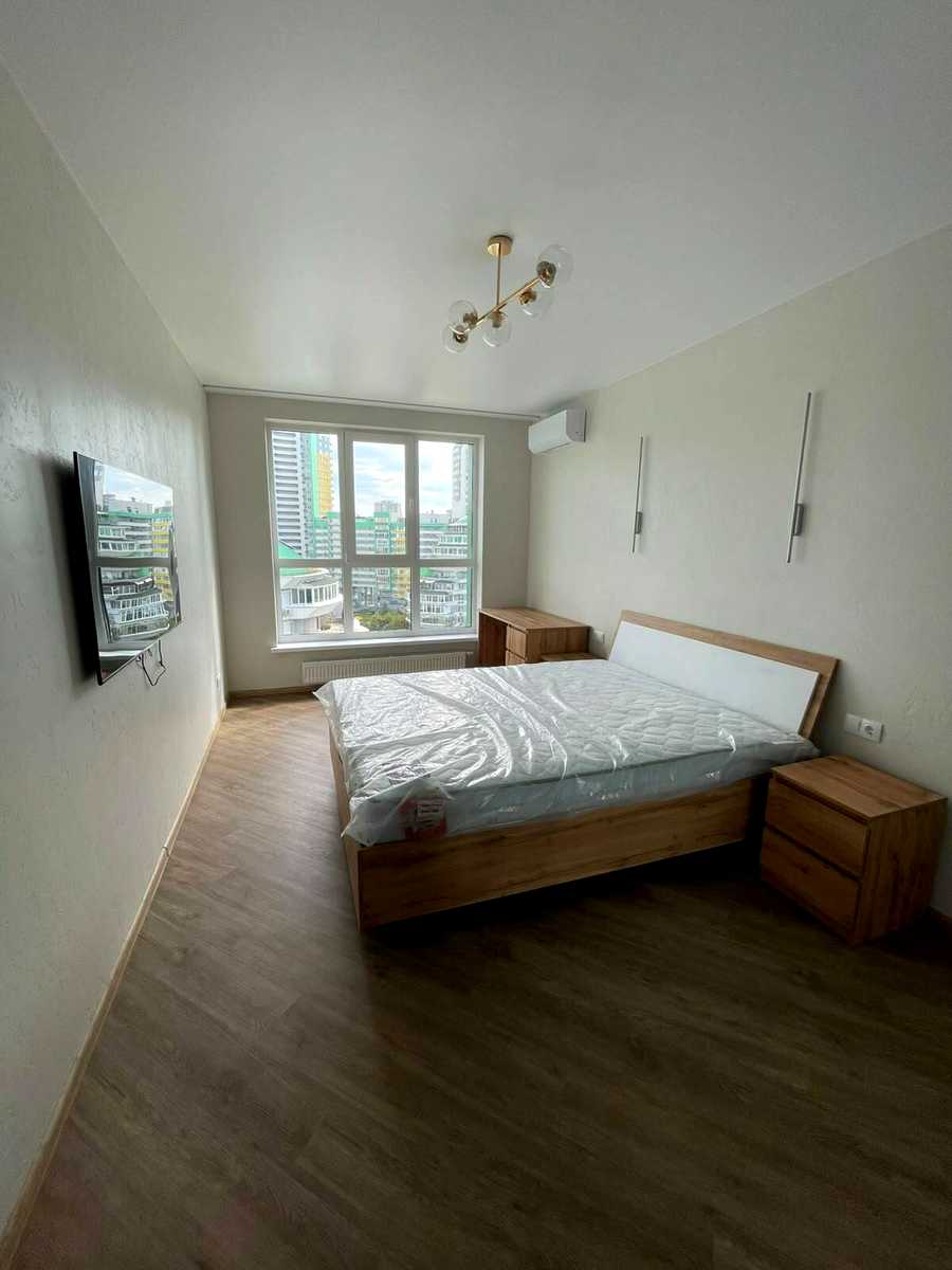 1874317986866663