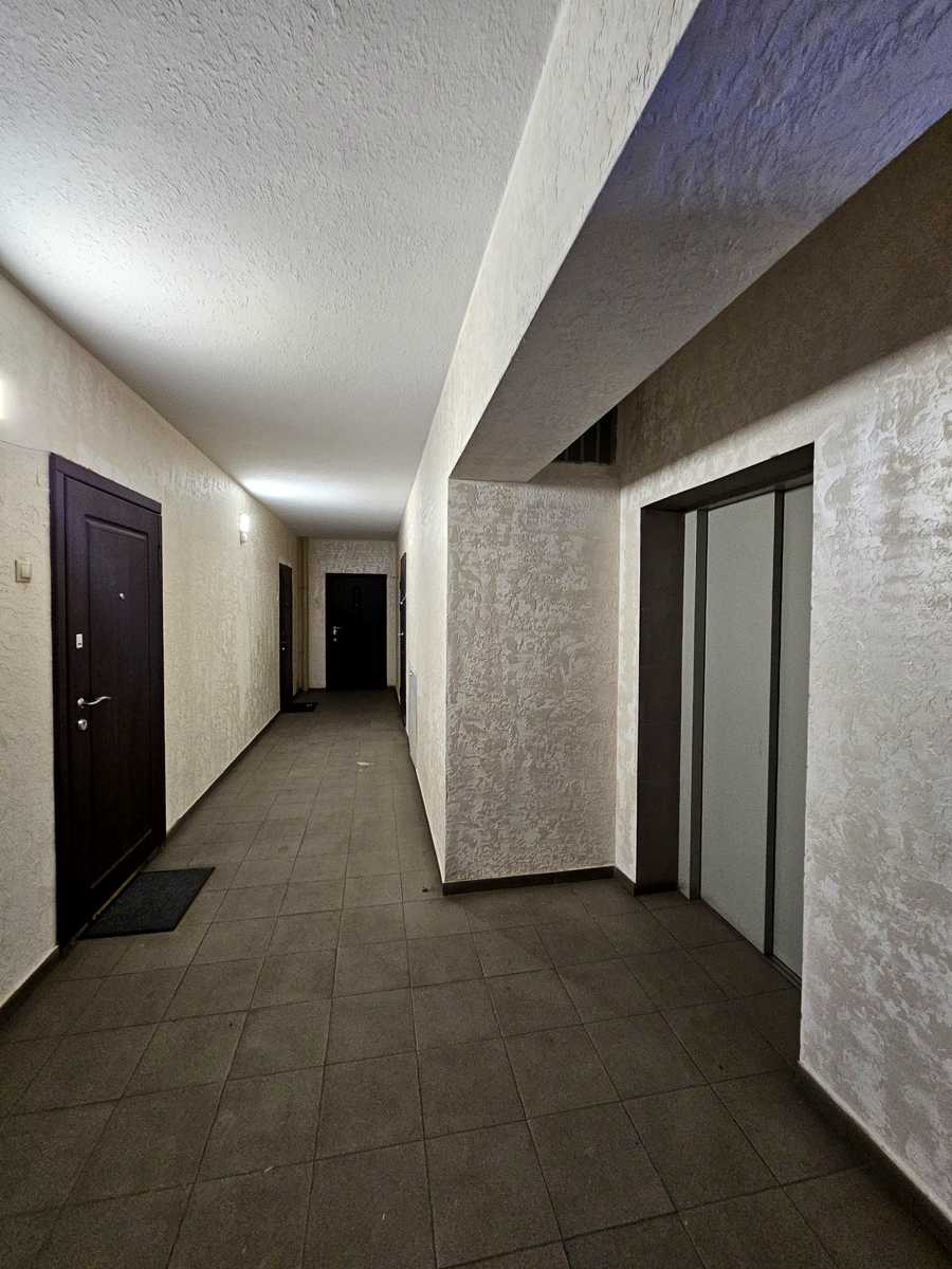 1874324372323360