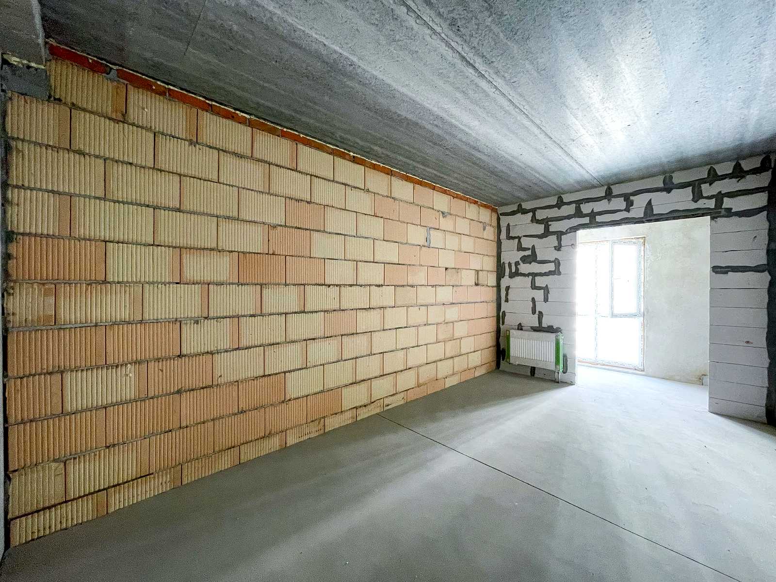1874328737889347