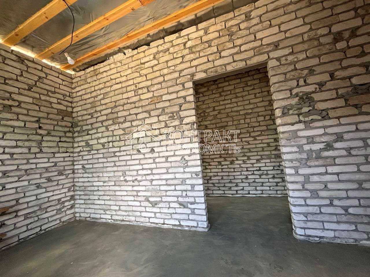 1874332183402807