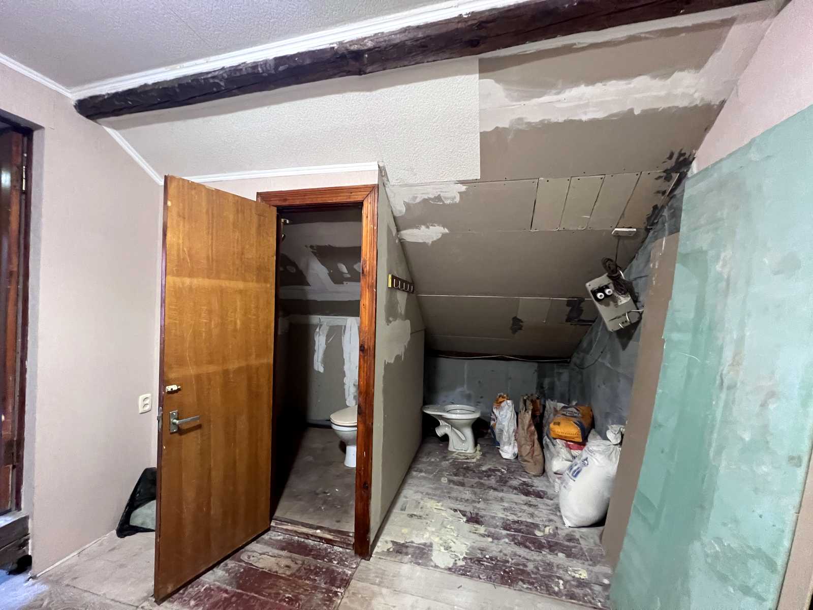 1874333484084675