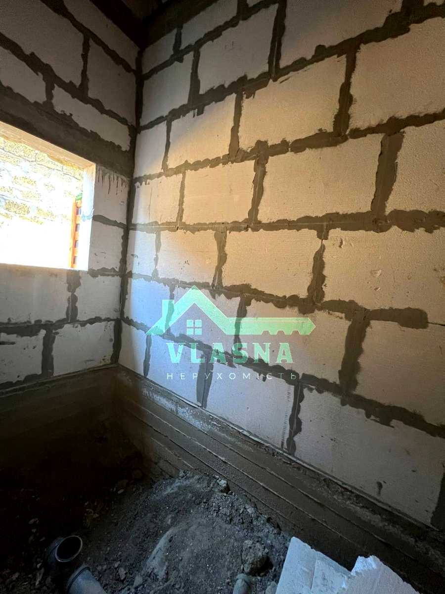 1874346750824185