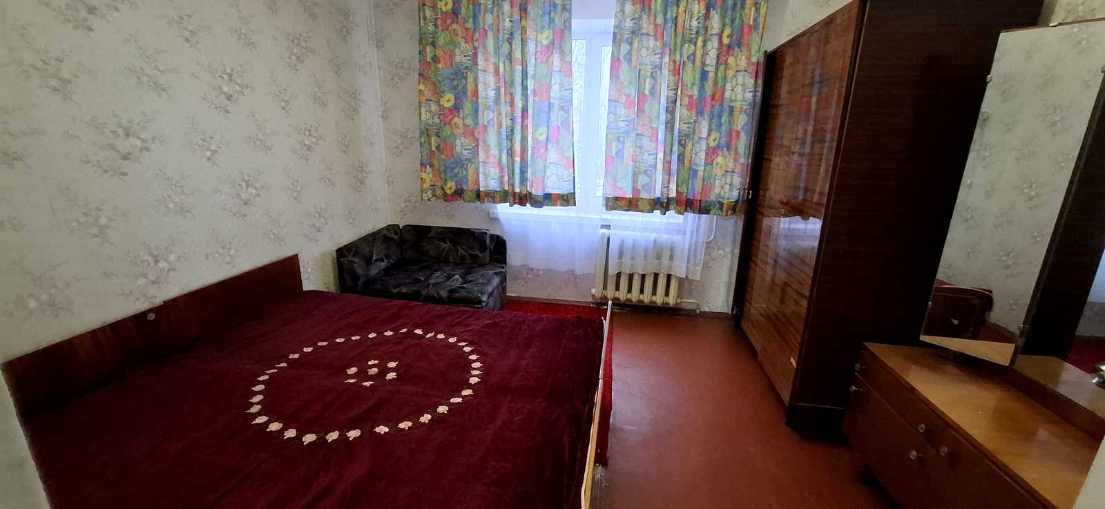 1874381704434568