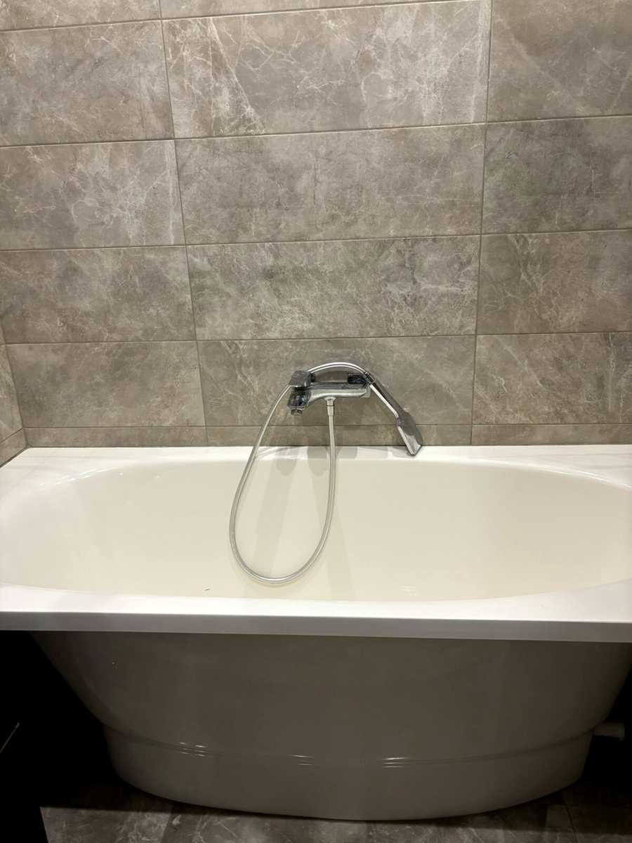 1874386471390869