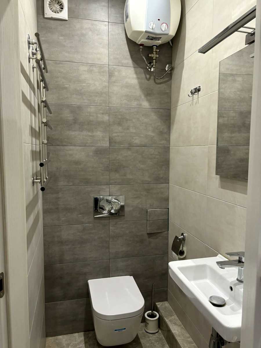 1874386471853753