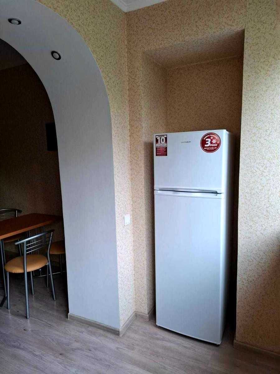 1874387990743293