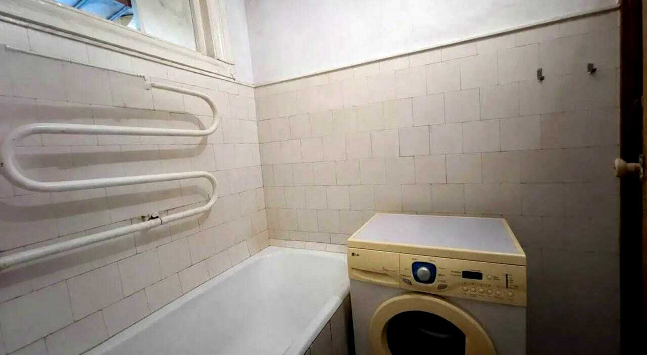 1874389087216331